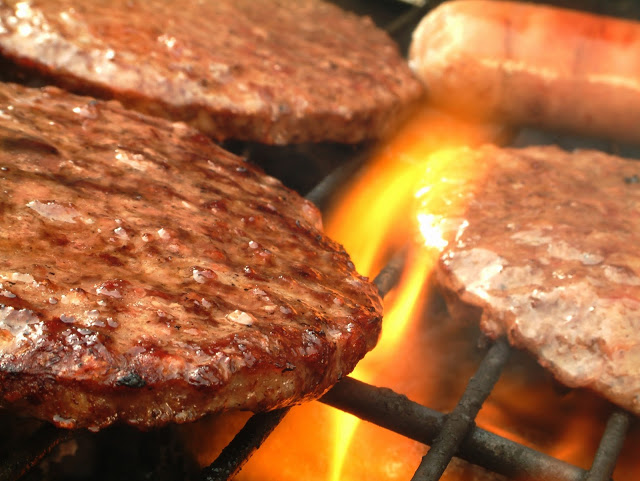 Cuisson au BBQ : Trucs et astuces pour réussir vos grillades! - Cinq Fourchettes