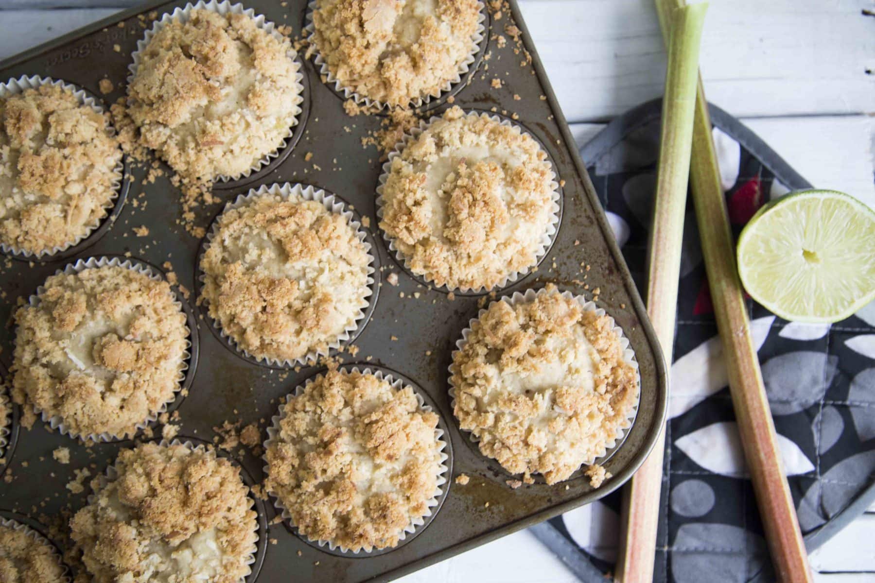 Muffin Rhubarbe Lime Coco / Cinq Fourchettes