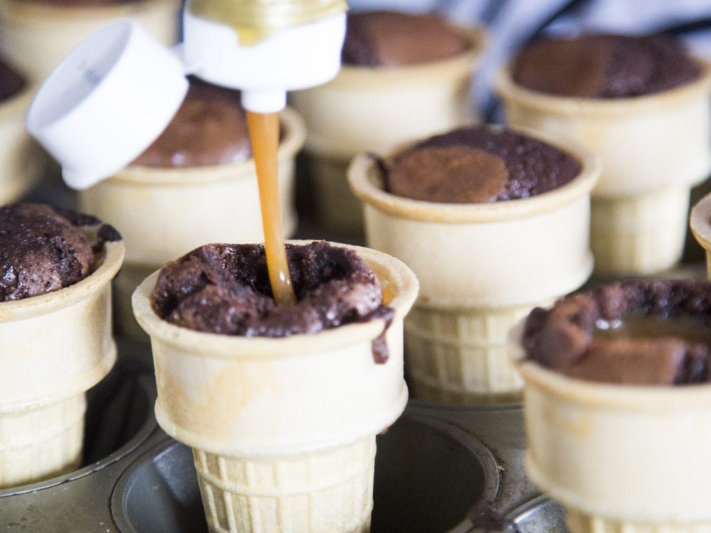 WOW ! Un cornet au brownie et au caramel ! Le rêve ! / Cinq Fourchettes