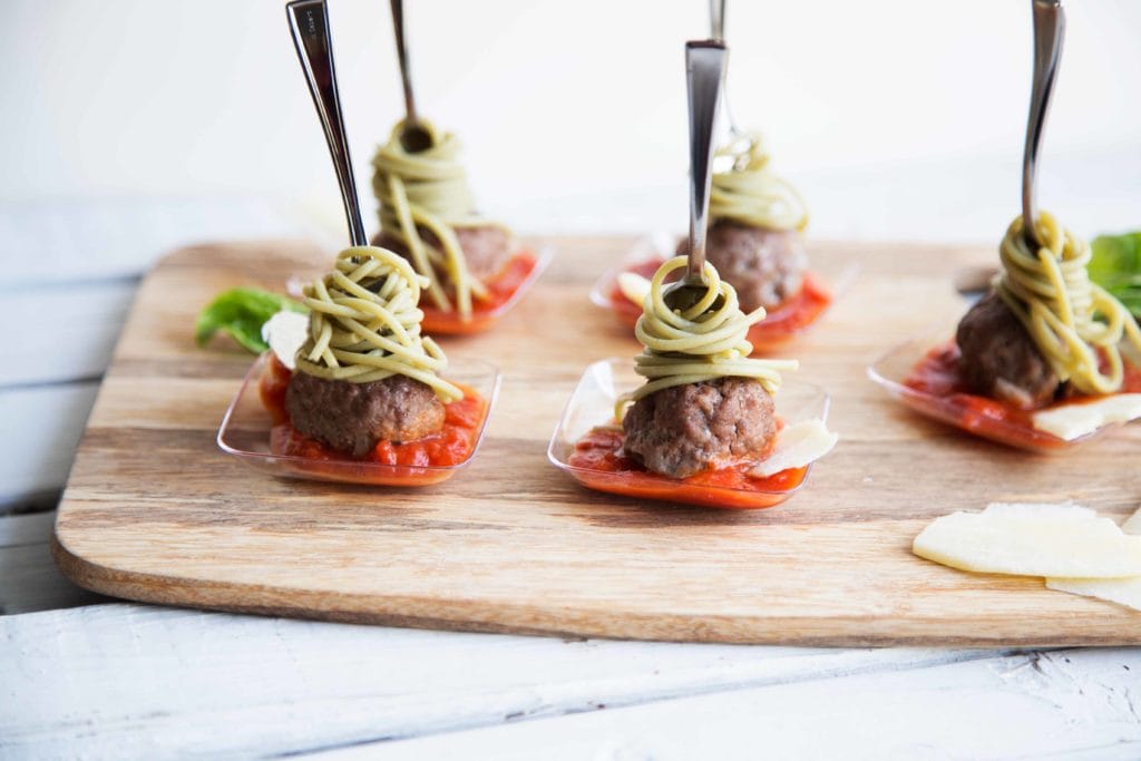 Wow&nbsp;: des bouchées de spaghettis faciles et gourmandes pour vos partys /Cinq Fourchettes