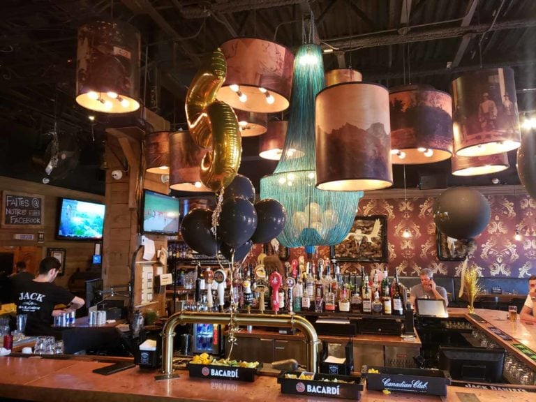Le Jack Saloon : un endroit vraiment cool pour festoyer Cinq Fourchettes