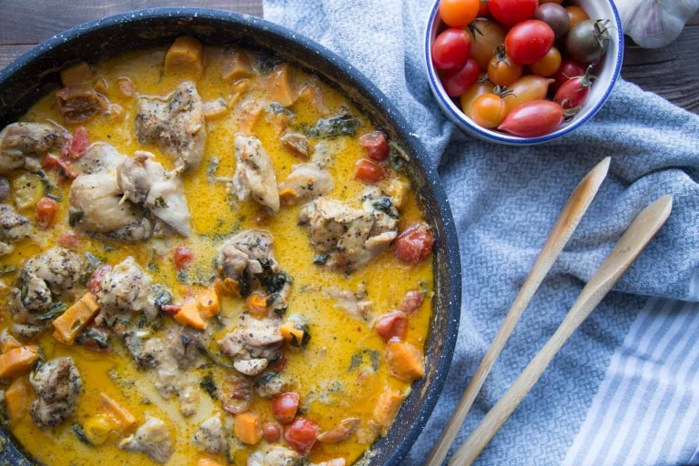 Hauts de cuisse aux épinards et patates douces Cinq Fourchettes