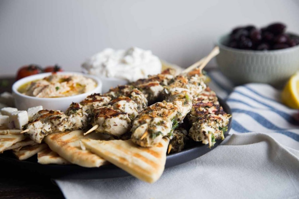 Brochettes de poulet à la grecque&nbsp; Cinq Fourchettes