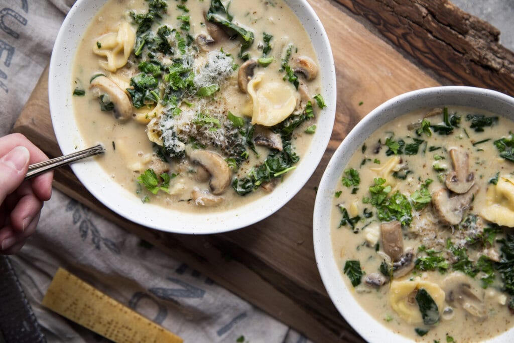 soupe tortellinis champignons épinard kale Cinq Fourchettes