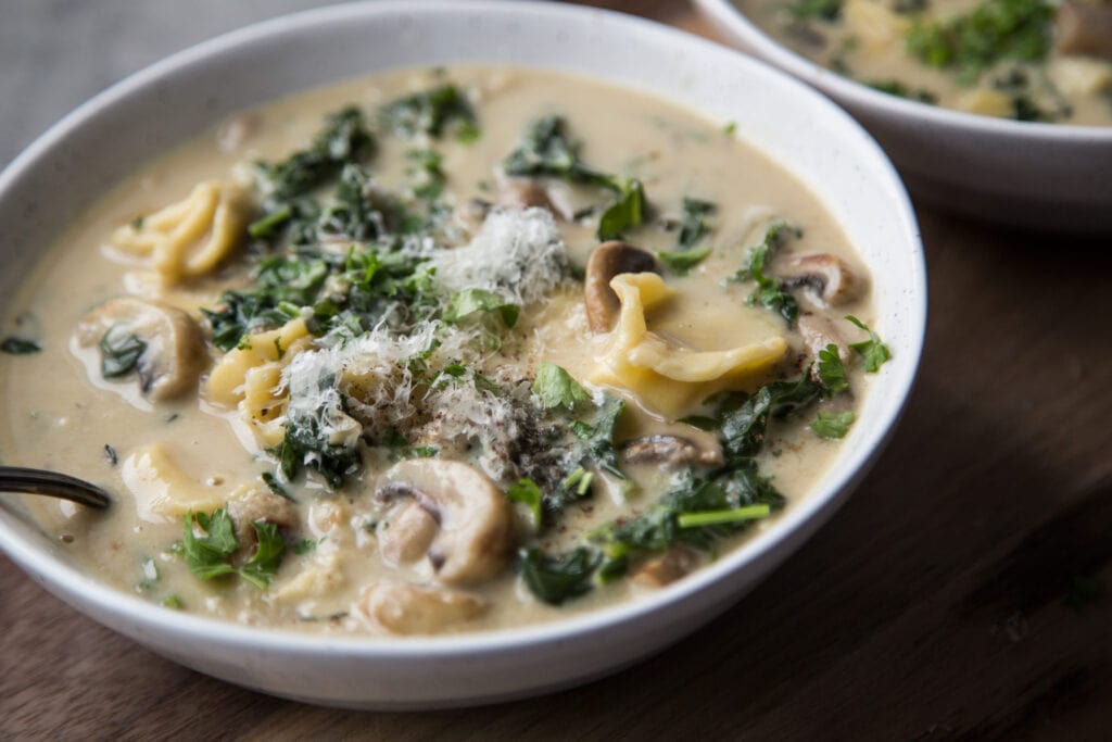 soupe tortellinis champignons épinard kale Cinq Fourchettes